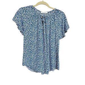 Angashion Blue blouse tiny white flowers Size small